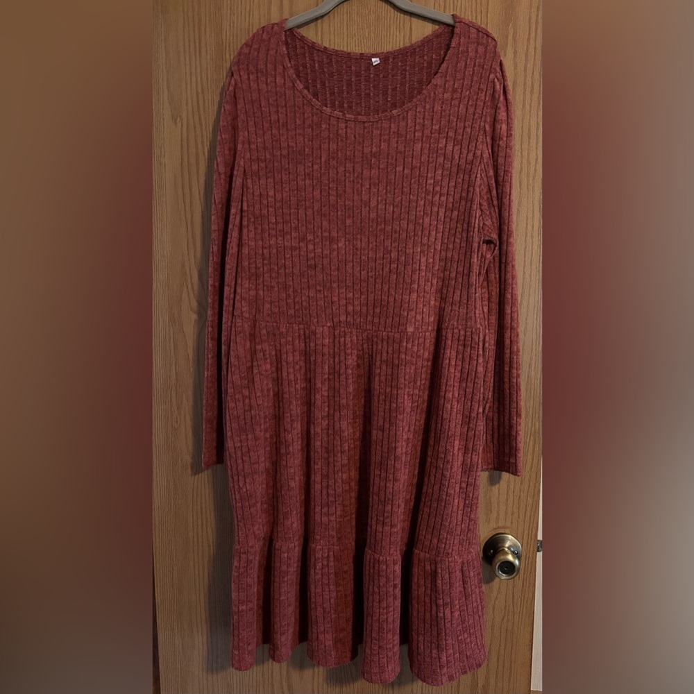 Women's Ribbed Long Sleeve Midi Dress in Rust
